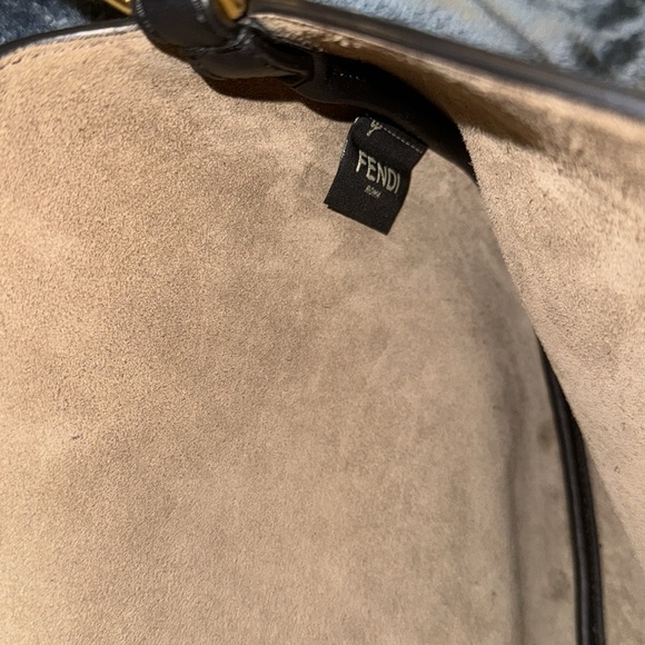 Fendi Black Leather Croissant Shoulder Bag - Picture 5 of 6